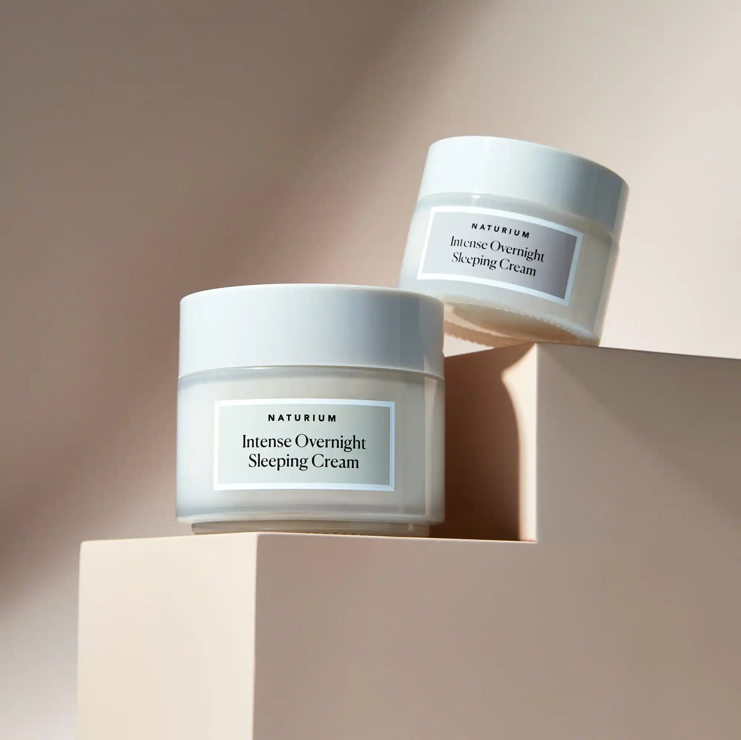 intense-overnight-sleeping-cream-jumbo-q5 11_18_2021_Naturium0552-crop.webp