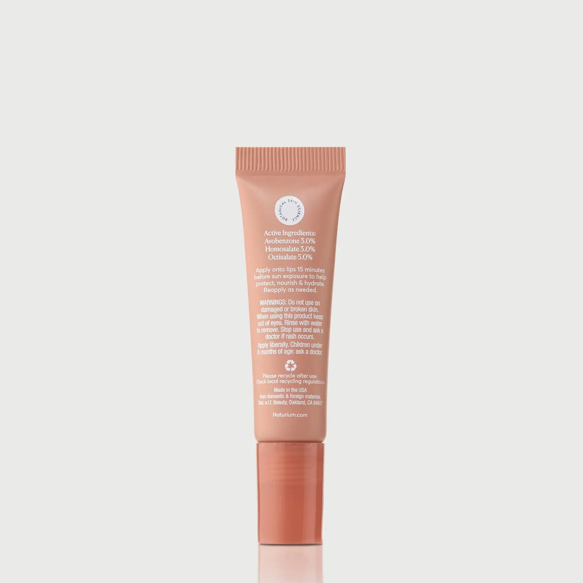 phyto-glow-lip-balm-spf-45-getaway-m8 NATR-10126_PhytoGlow_SPF_Getaway_primary_capon_back_bonebkgd_1.webp