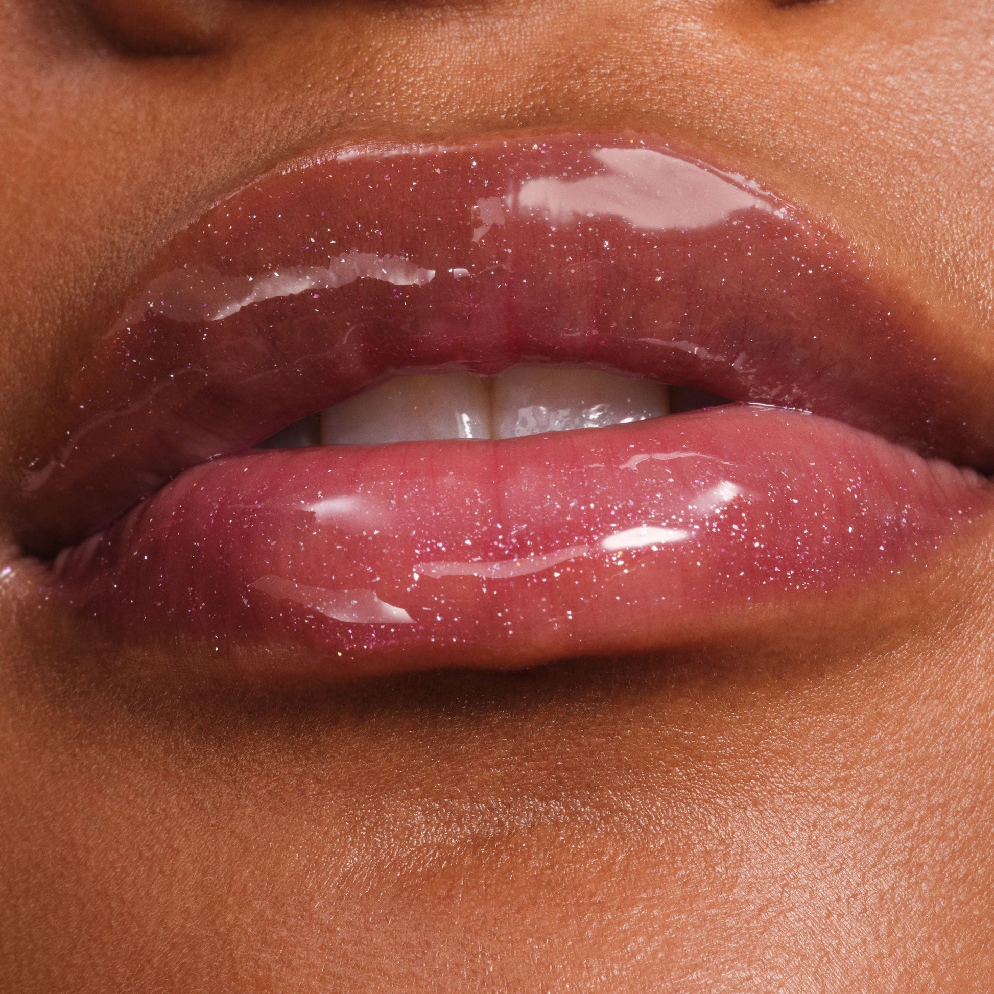 phyto-glow-lip-balm-shimmer-solar-e1 NATR-60145-Phyto-Glow-Lip-Hover-Solar.jpg